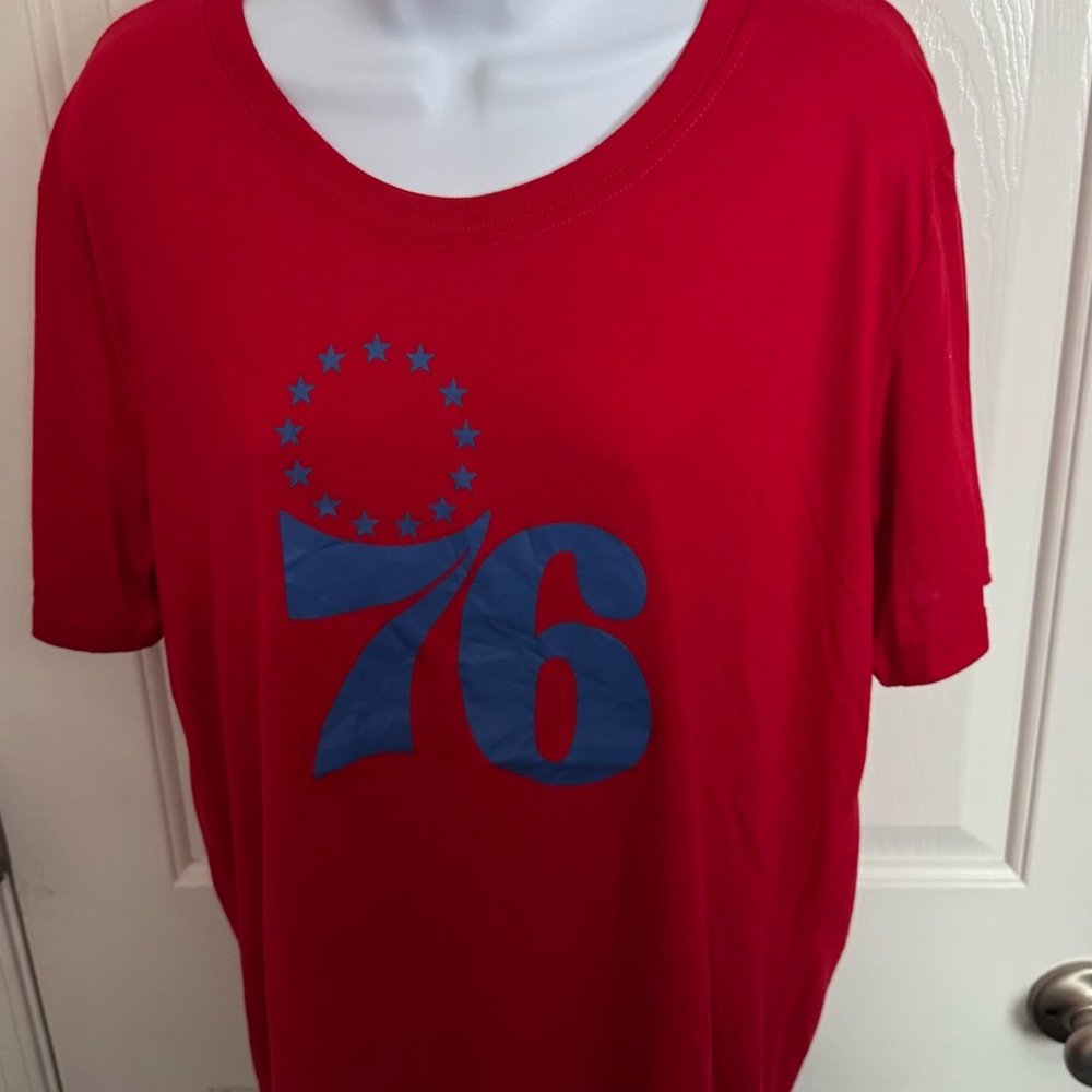 NBA Red and Blue Short Sleeve Tee Philadelphia 76ers women’s XL NWT
